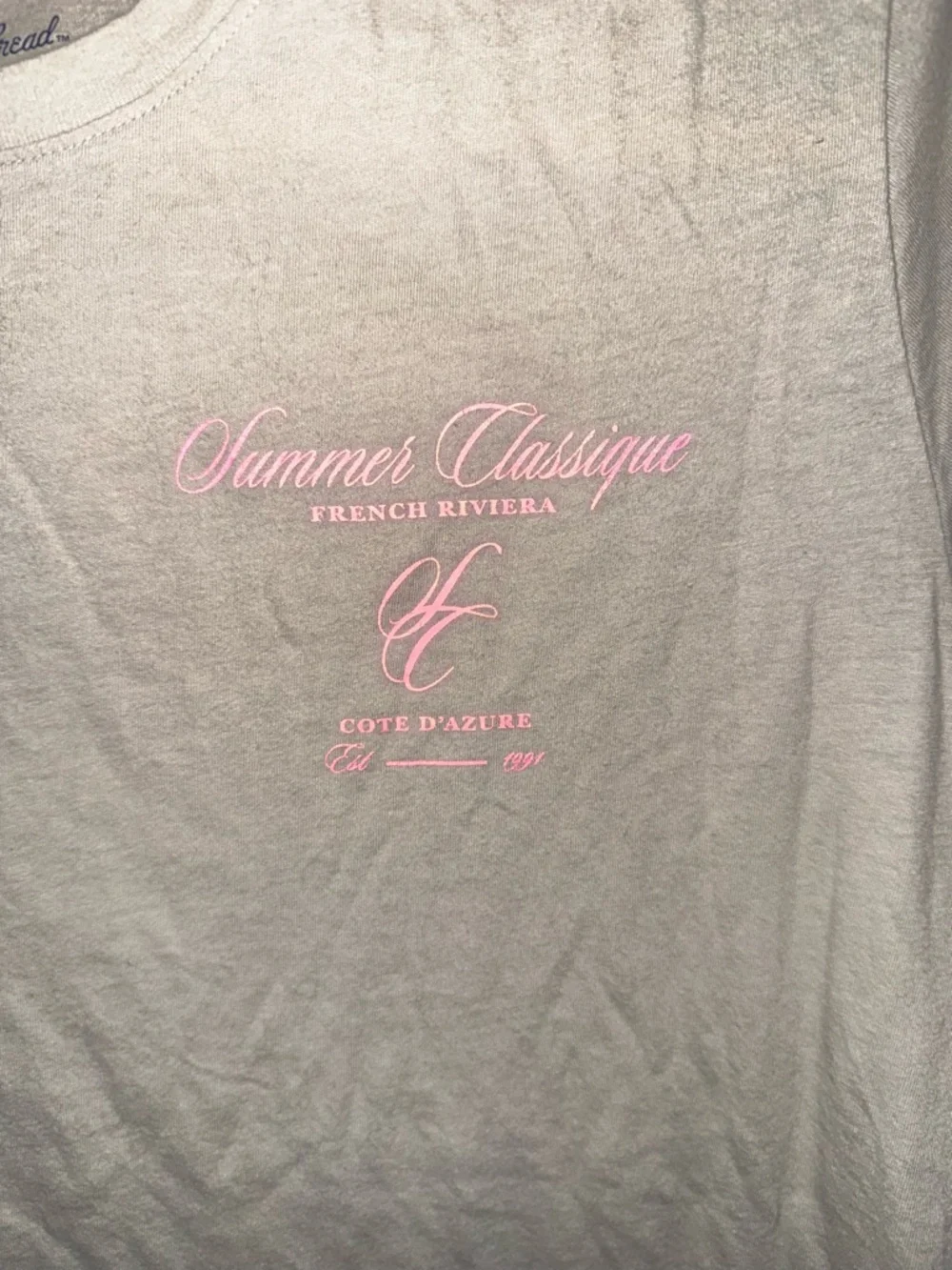 Universal Thread Tee - Picture 2 of 3